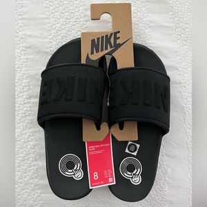 Nike Women’s Offcourt Slide Sandal